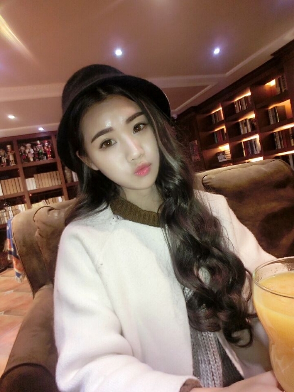 气质小妹的第三张照片--闽侯相亲服务中心