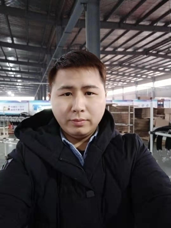 刀锋的第一张照片--闽侯相亲服务中心