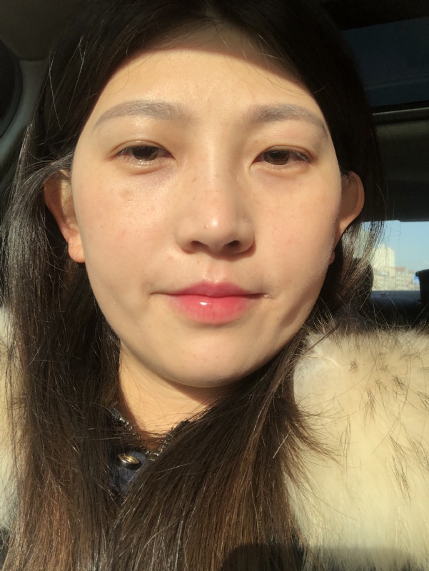 轻闭双眼的第一张照片--闽侯相亲服务中心