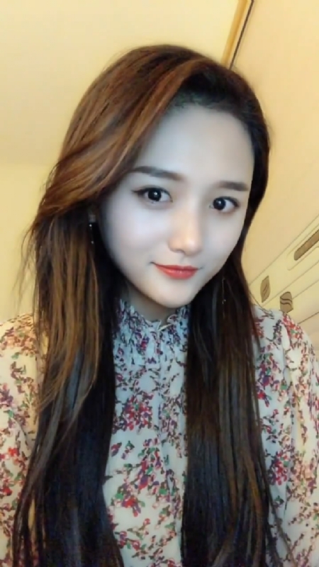 淡然一笑的第一张照片--闽侯相亲服务中心