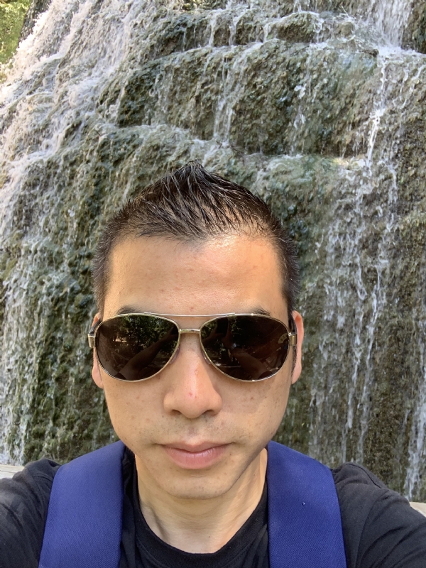 高兴的第二张照片--闽侯相亲服务中心