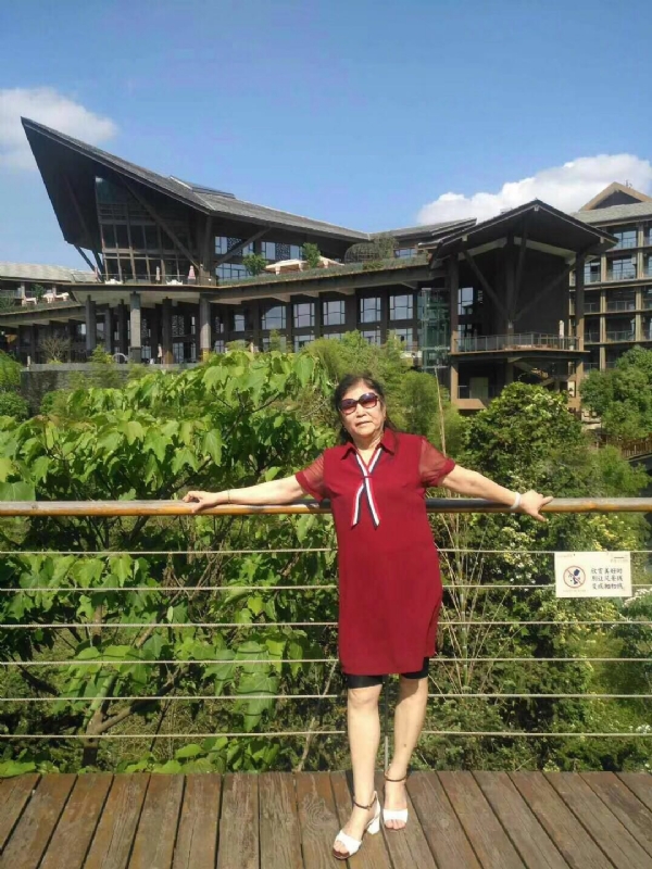 黄姐的第一张照片--闽侯相亲服务中心