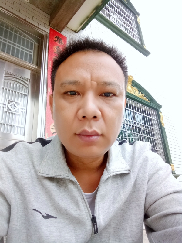 随缘的第一张照片--闽侯相亲服务中心