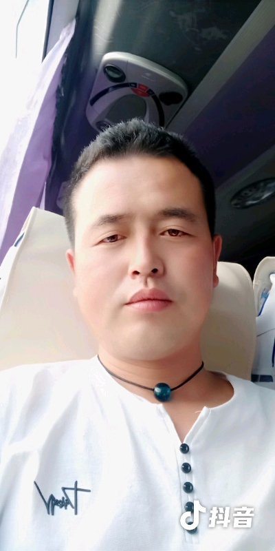 瞬间被爱上的第一张照片--闽侯相亲服务中心