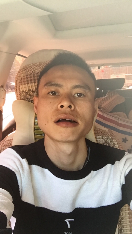 小何的第一张照片--闽侯相亲服务中心