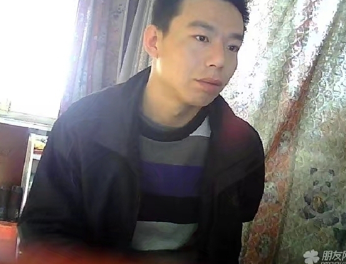 向钱奔跑的第一张照片--闽侯相亲服务中心