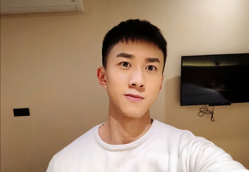 有钱就有钞能力的第一张照片--闽侯相亲服务中心