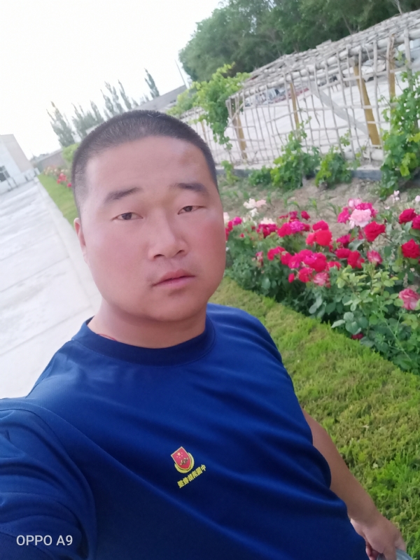 奋斗中的青春最美丽的第一张照片--闽侯相亲服务中心