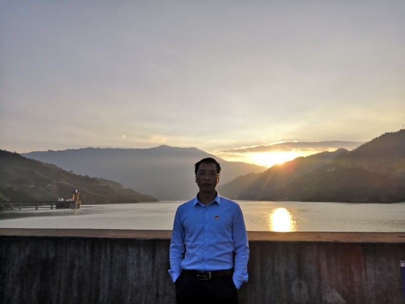 庸人自扰的第一张照片--闽侯相亲服务中心