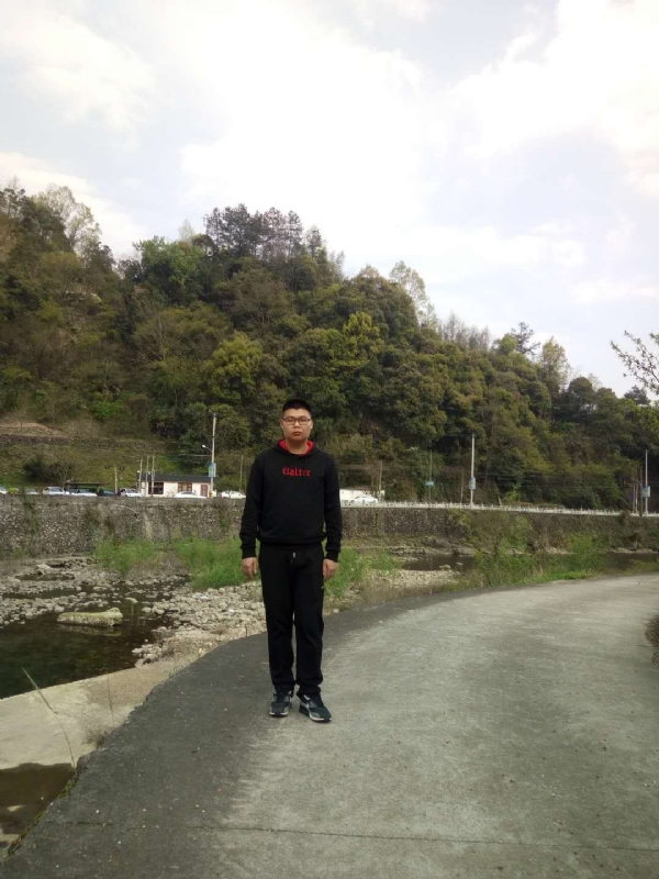 等着上钩的鱼的第二张照片--闽侯相亲服务中心