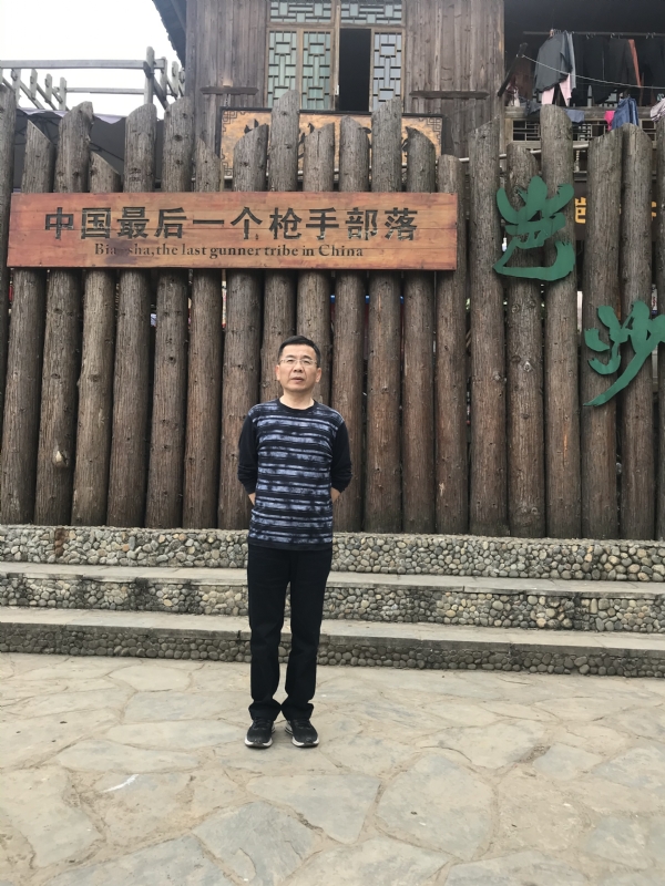 屯里的富豪的第一张照片--闽侯相亲服务中心