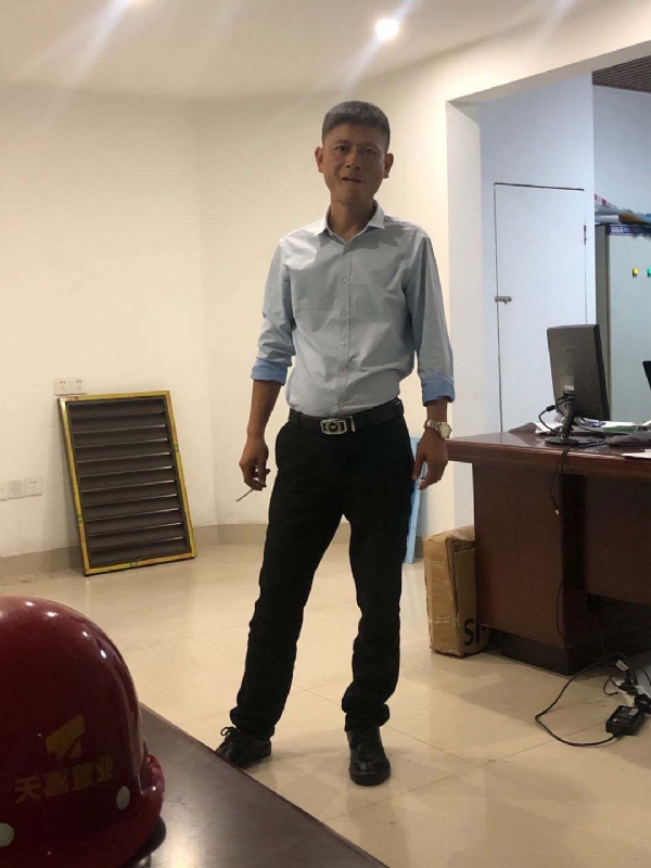 郁闷之中的第一张照片--闽侯相亲服务中心