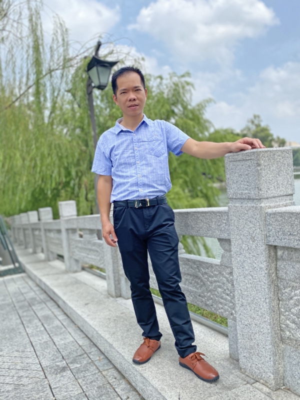 奇峰向阳的第一张照片--闽侯相亲服务中心