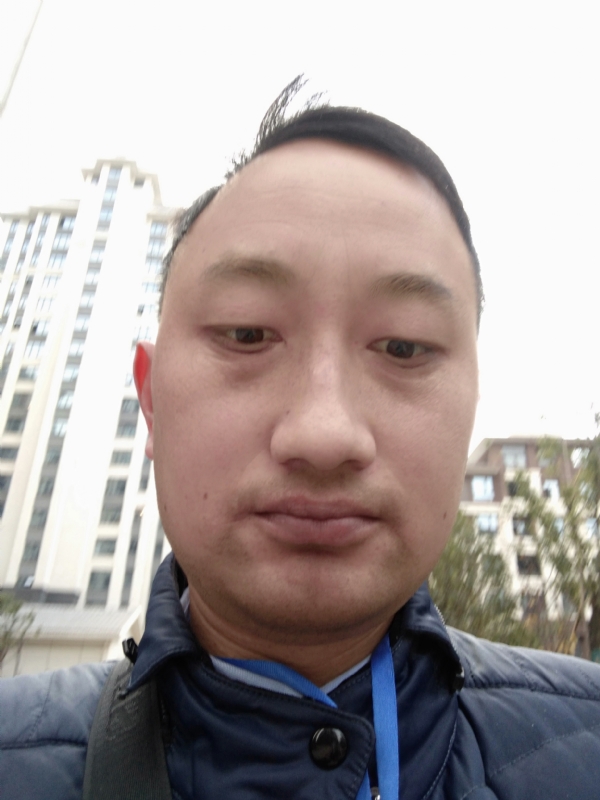 老男人的第一张照片--闽侯相亲服务中心