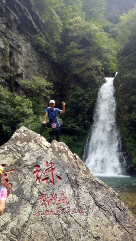 海岸岩崖的第一张照片--闽侯相亲服务中心
