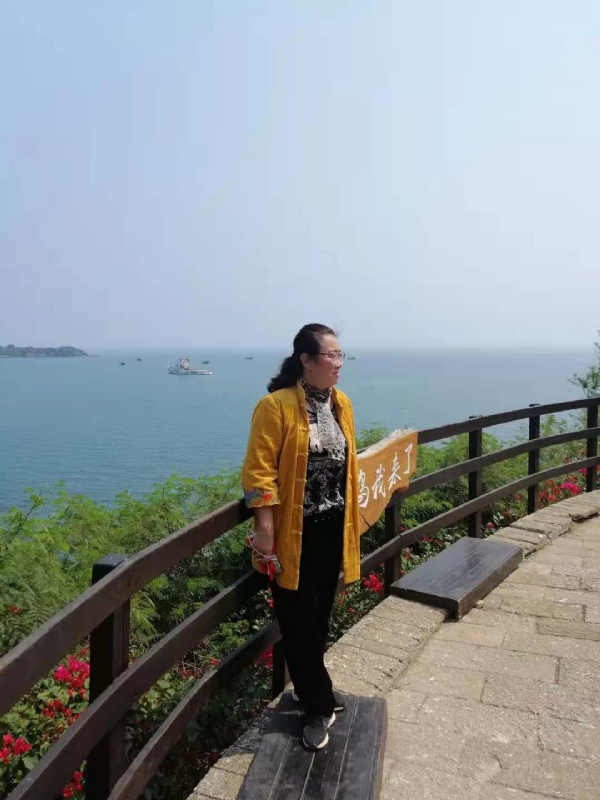 曦若半秋的第一张照片--闽侯相亲服务中心