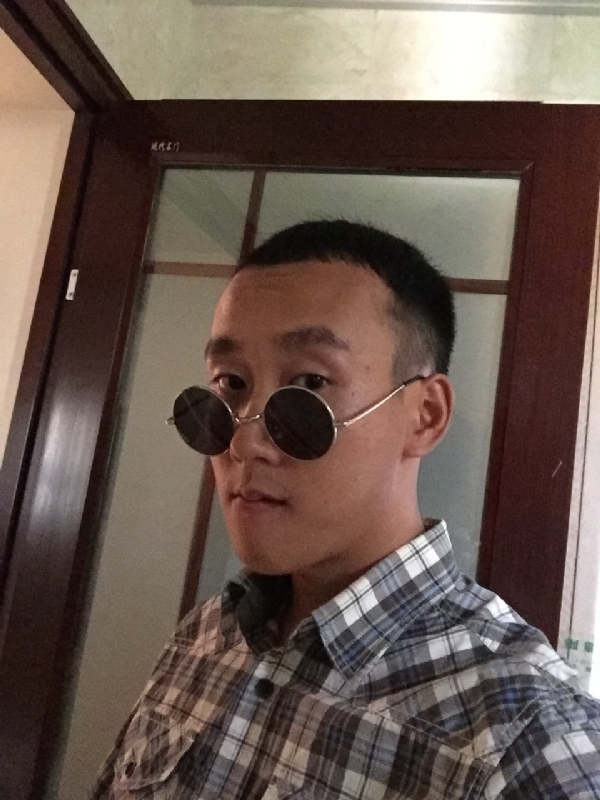 悲喜的第一张照片--闽侯相亲服务中心