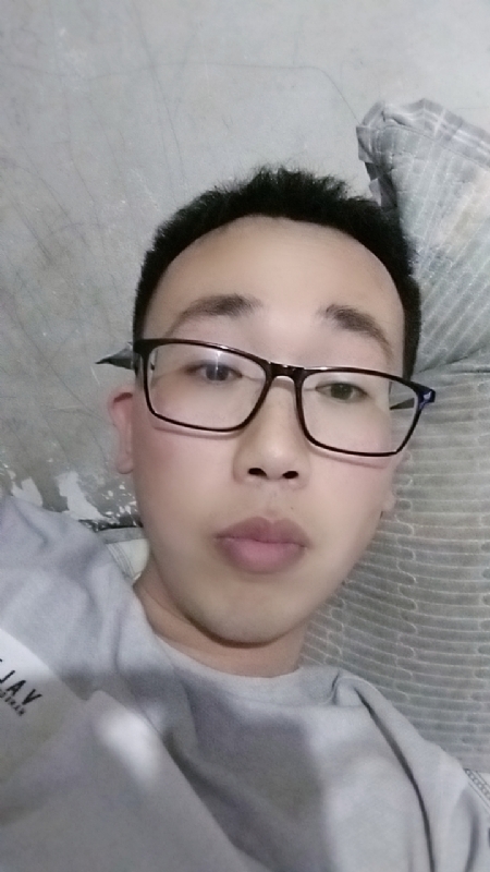 喜欢比我大的女人的第一张照片--闽侯相亲服务中心