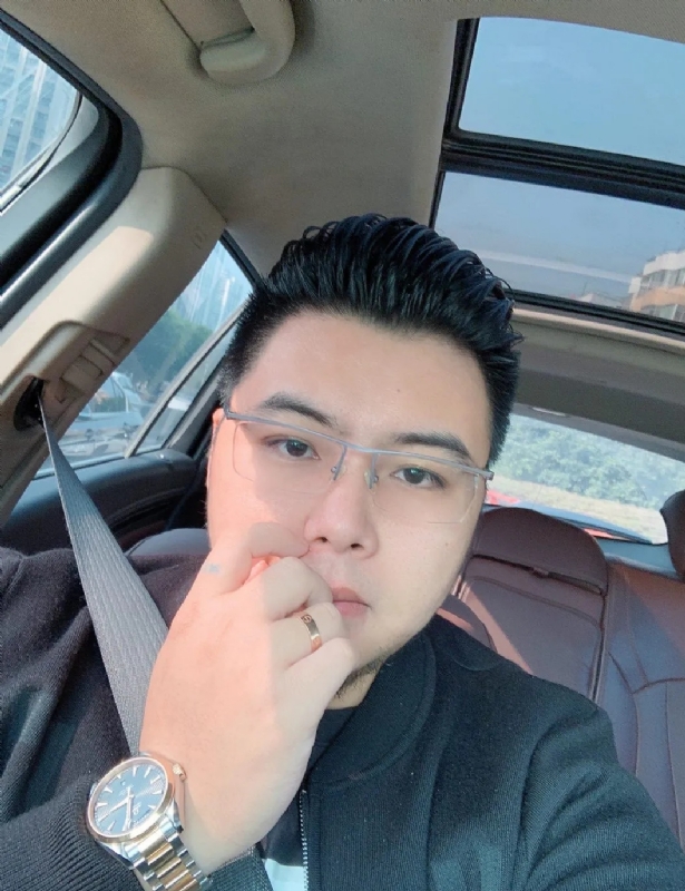 把苹果咬哭的第一张照片--闽侯相亲服务中心