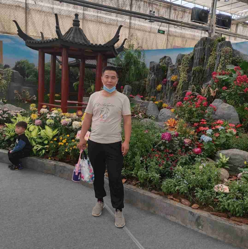 受伤的痴情男的第一张照片--闽侯相亲服务中心