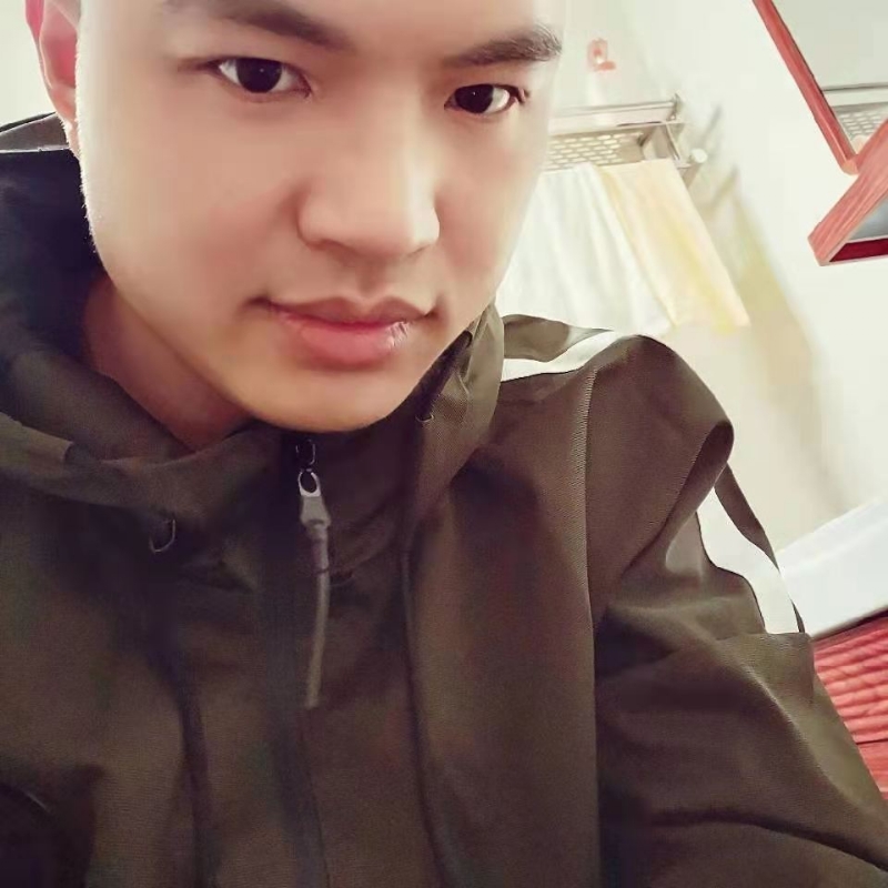 高大上的宅男的第二张照片--闽侯相亲服务中心