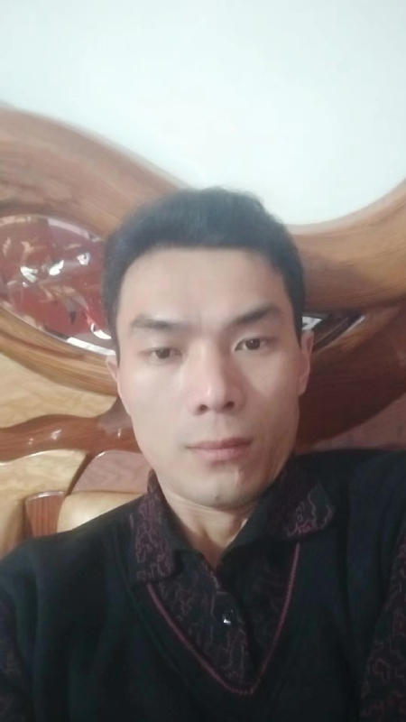 错把真心喂了狗的第四张照片--闽侯相亲服务中心