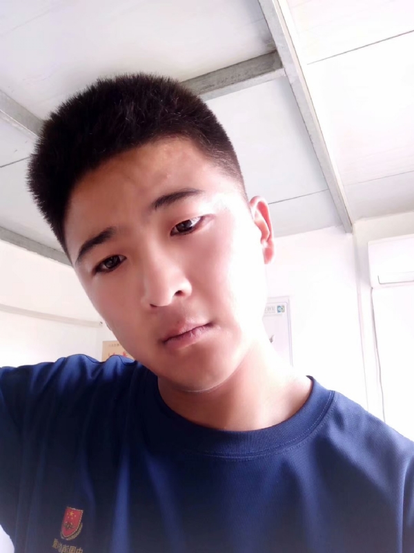 脸红相遇的第一张照片--闽侯相亲服务中心