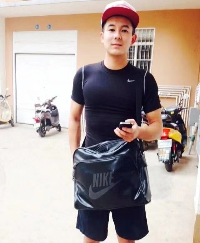 花花是只狗的第一张照片--闽侯相亲服务中心