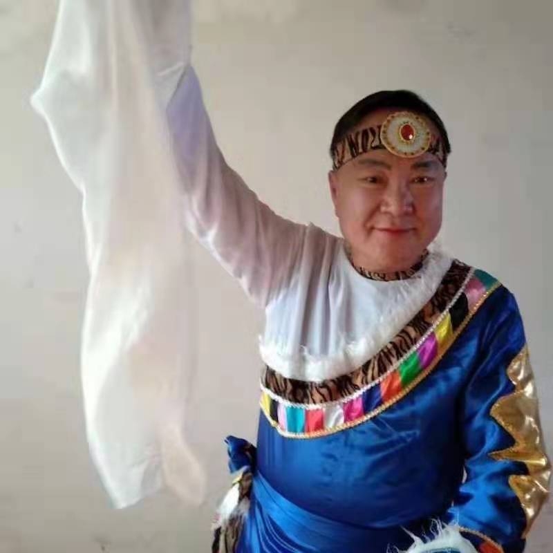 走在冷风中的第一张照片--闽侯相亲服务中心