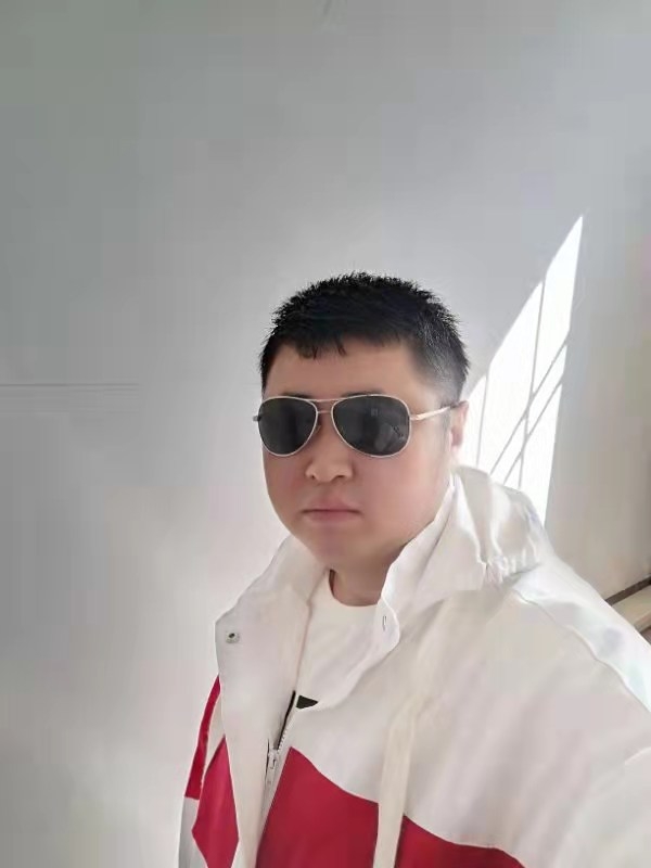 大漠叔叔的第一张照片--闽侯相亲服务中心