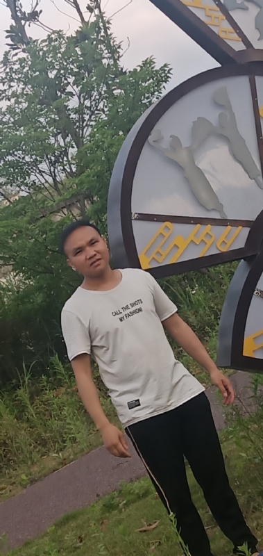 愉快的阳光的第一张照片--闽侯相亲服务中心