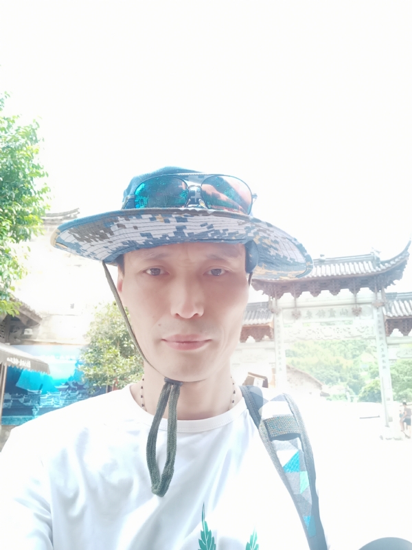 童群海的第一张照片--闽侯相亲服务中心