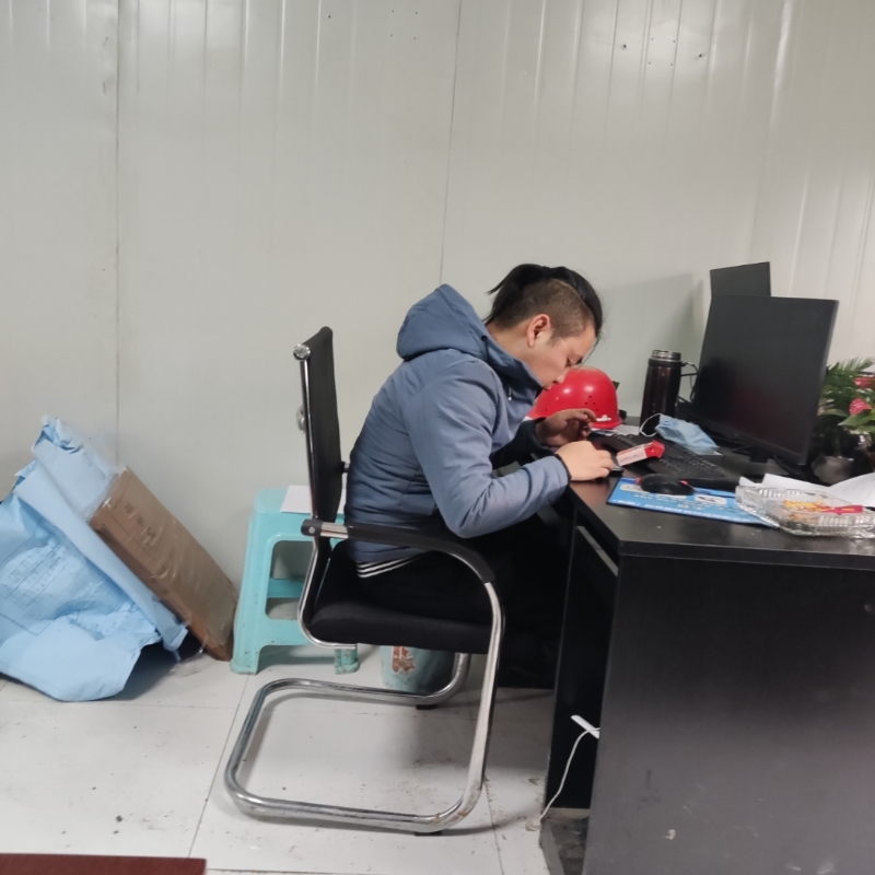 太空舱的第一张照片--闽侯相亲服务中心