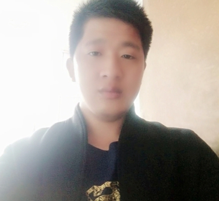 形影不离的第一张照片--闽侯相亲服务中心