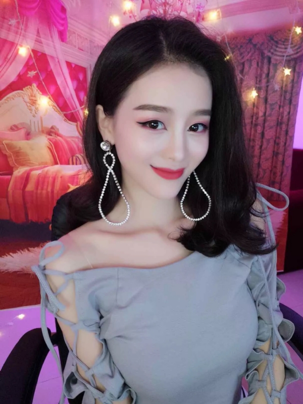 Cici的第三张照片--闽侯相亲服务中心