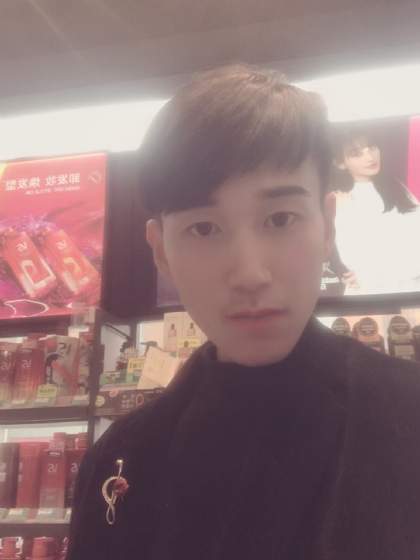 唯美的爱情故事的第一张照片--闽侯相亲服务中心