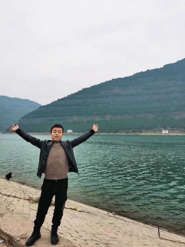 寂寞的风的第一张照片--闽侯相亲服务中心