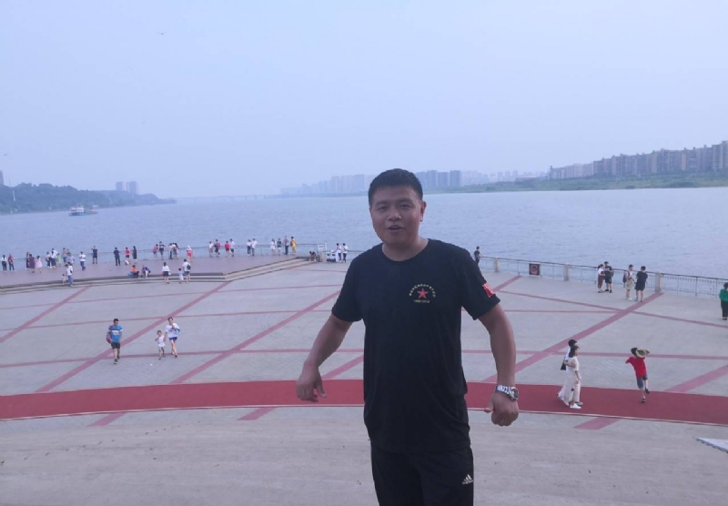 曾经心疼的我的第一张照片--闽侯相亲服务中心