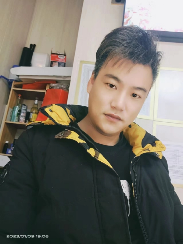 孤酒枕愁眼眠的第一张照片--闽侯相亲服务中心