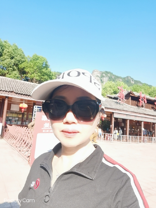 山百合的第一张照片--闽侯相亲服务中心