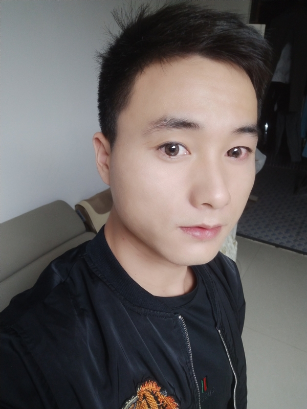 何凡的第三张照片--闽侯相亲服务中心