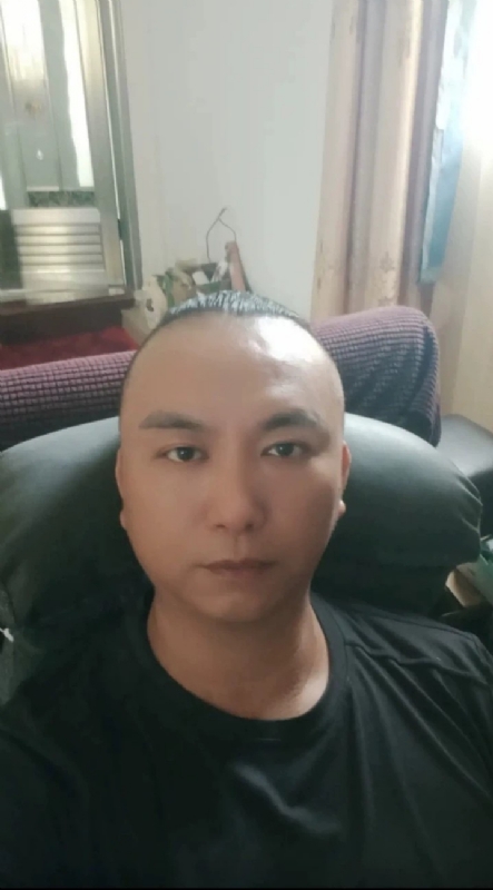 施逸森的第一张照片--闽侯相亲服务中心