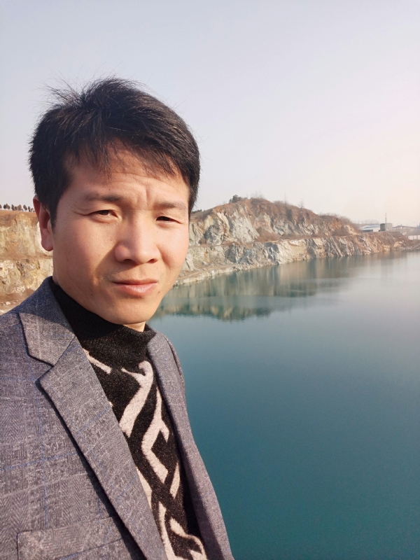 寒夜的第二张照片--闽侯相亲服务中心