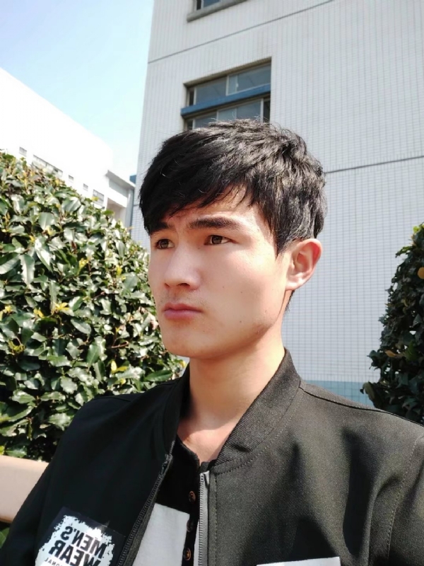 阳光男孩的第四张照片--闽侯相亲服务中心