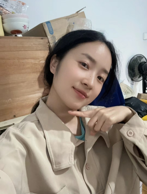 多喝热水的第二张照片--闽侯相亲服务中心