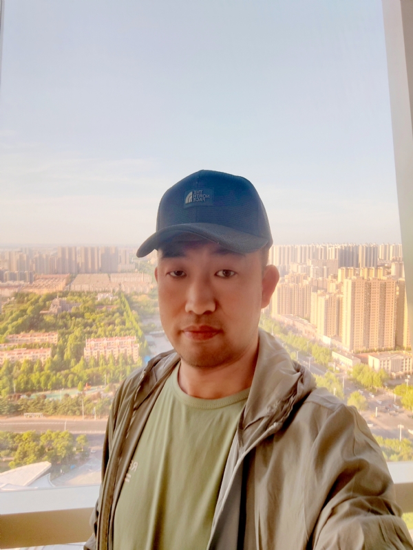 勇攀高峰的第二张照片--闽侯相亲服务中心