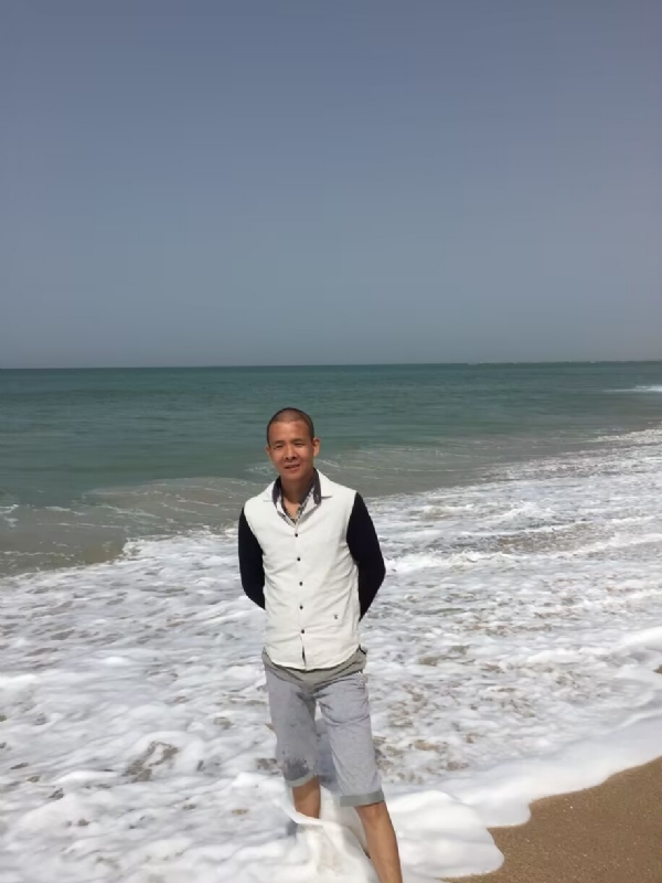 飞雪飘零的第二张照片--闽侯相亲服务中心