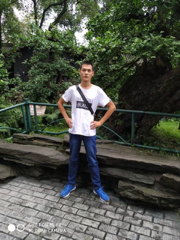 会飞的猪的第一张照片--闽侯相亲服务中心