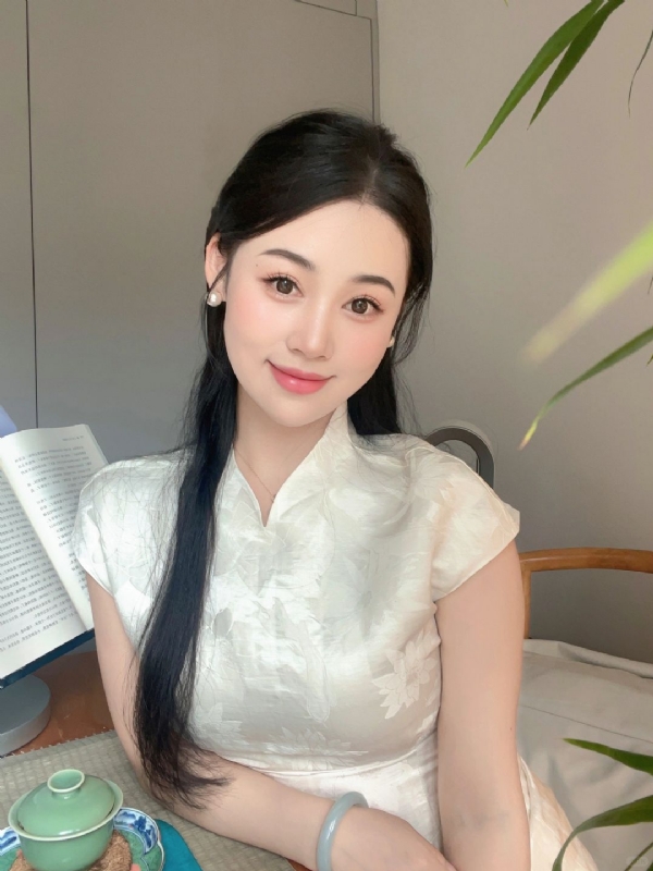 小慧的第一张照片--闽侯相亲服务中心