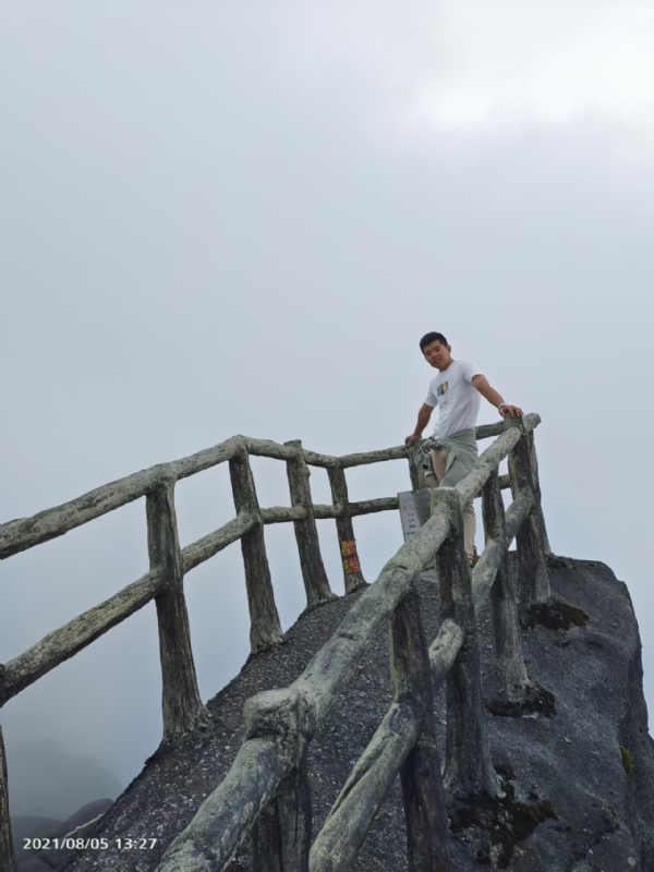 灰色轨迹的第一张照片--闽侯相亲服务中心